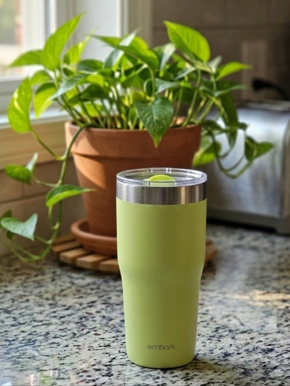 Embark 30oz Insulated Travel Tumbler - Stainless Steel In Citron Green EUC